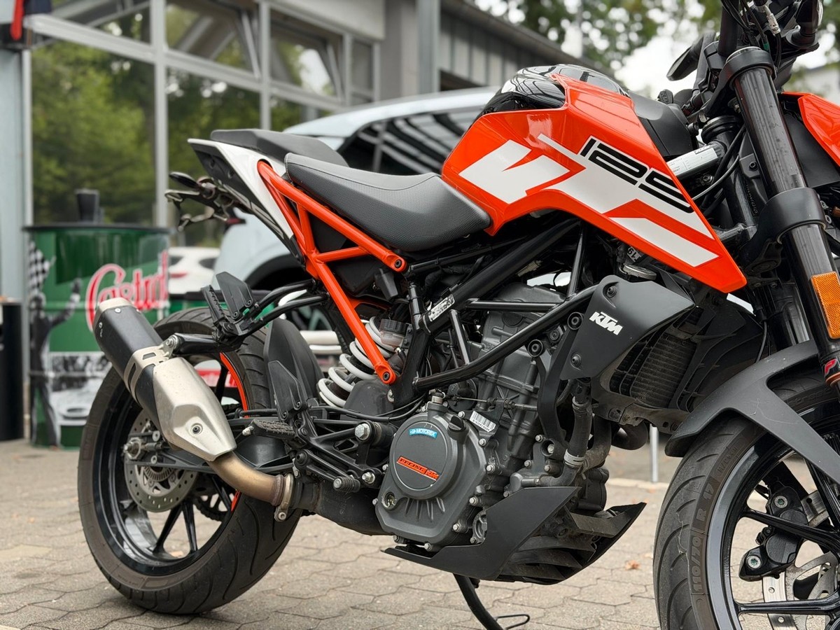 KTM 125 Duke 125er - Unfalfrei - Kundenauftrag 