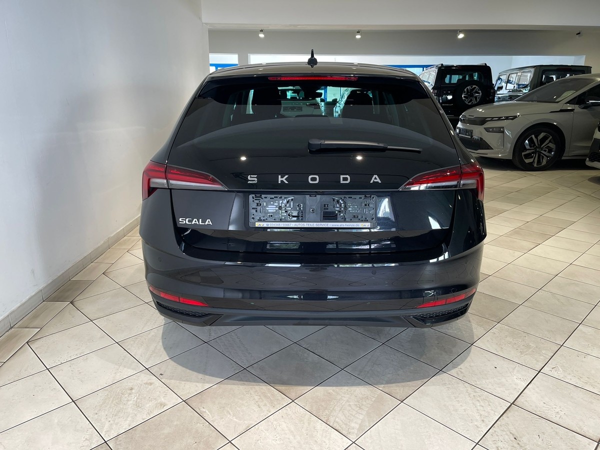 Skoda Scala 1.0TSI Top Selection AHK LED 5J Garantie
