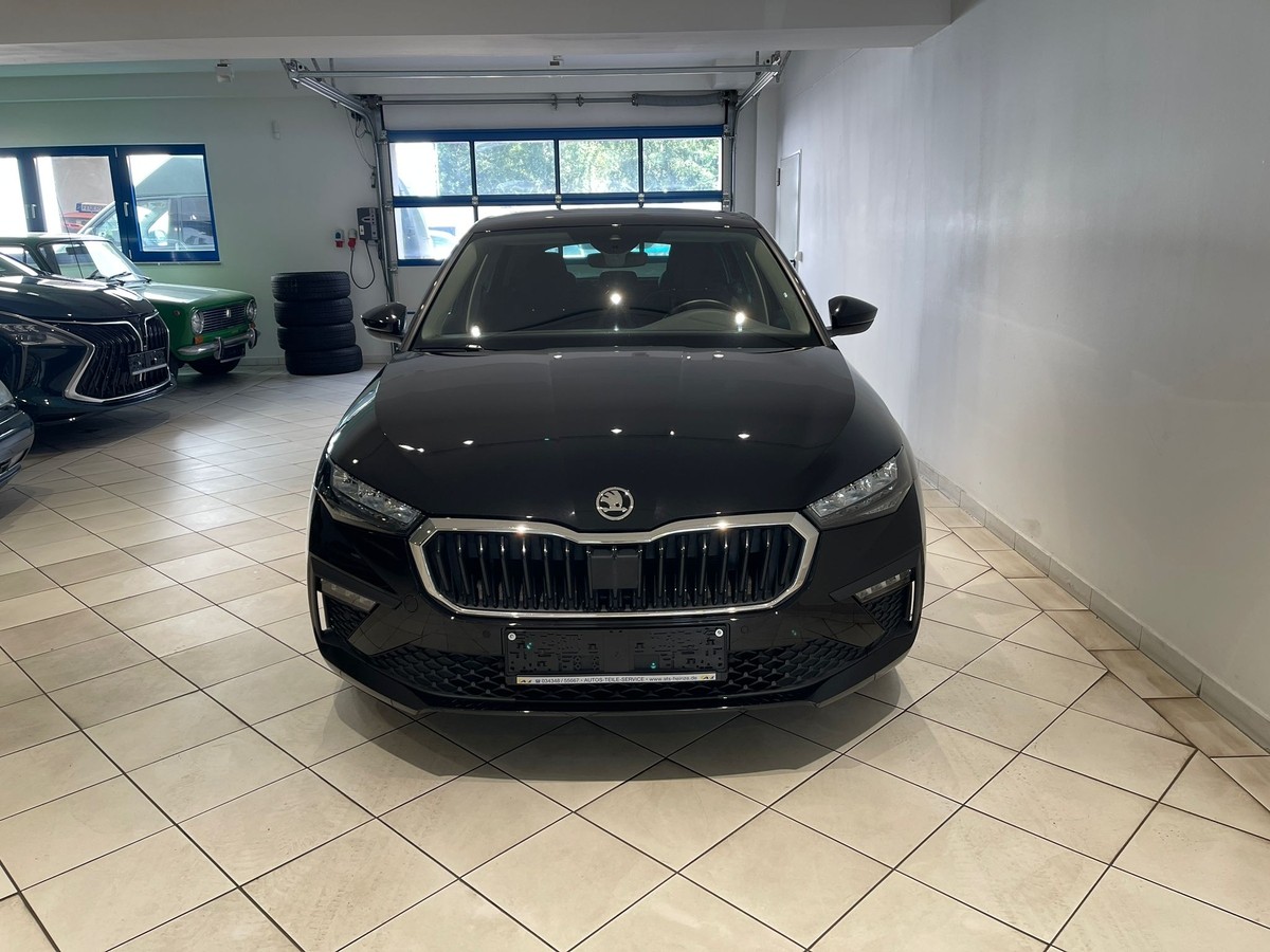 Skoda Scala 1.0TSI Top Selection AHK LED 5J Garantie
