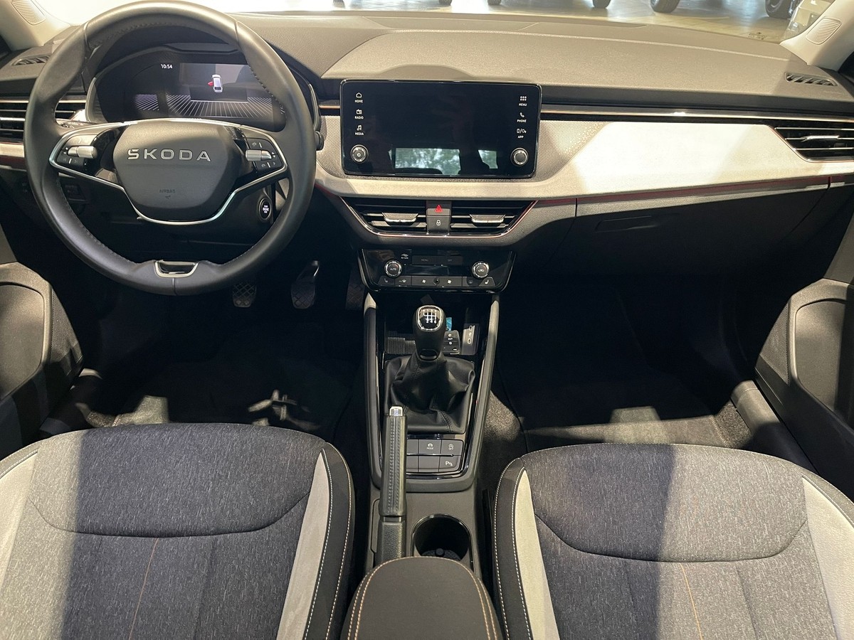 Skoda Scala 1.0TSI Top Selection AHK LED 5J Garantie