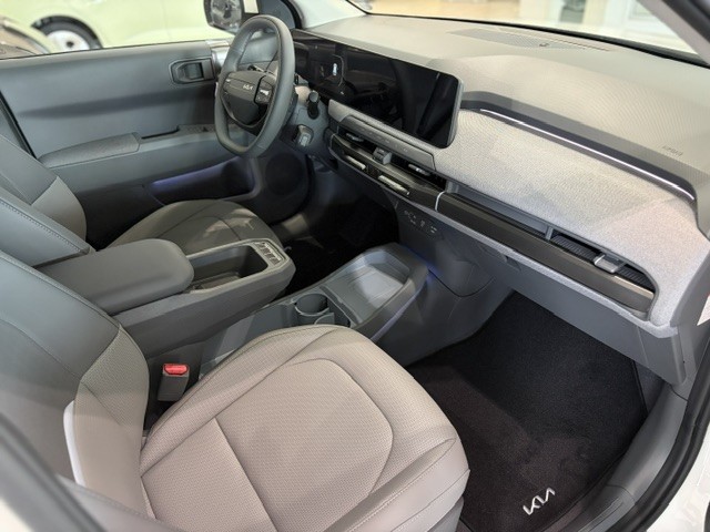 Kia EV3 Earth 81,4kWh P3-P8 AHK Business Upgrade Drive 19'' 