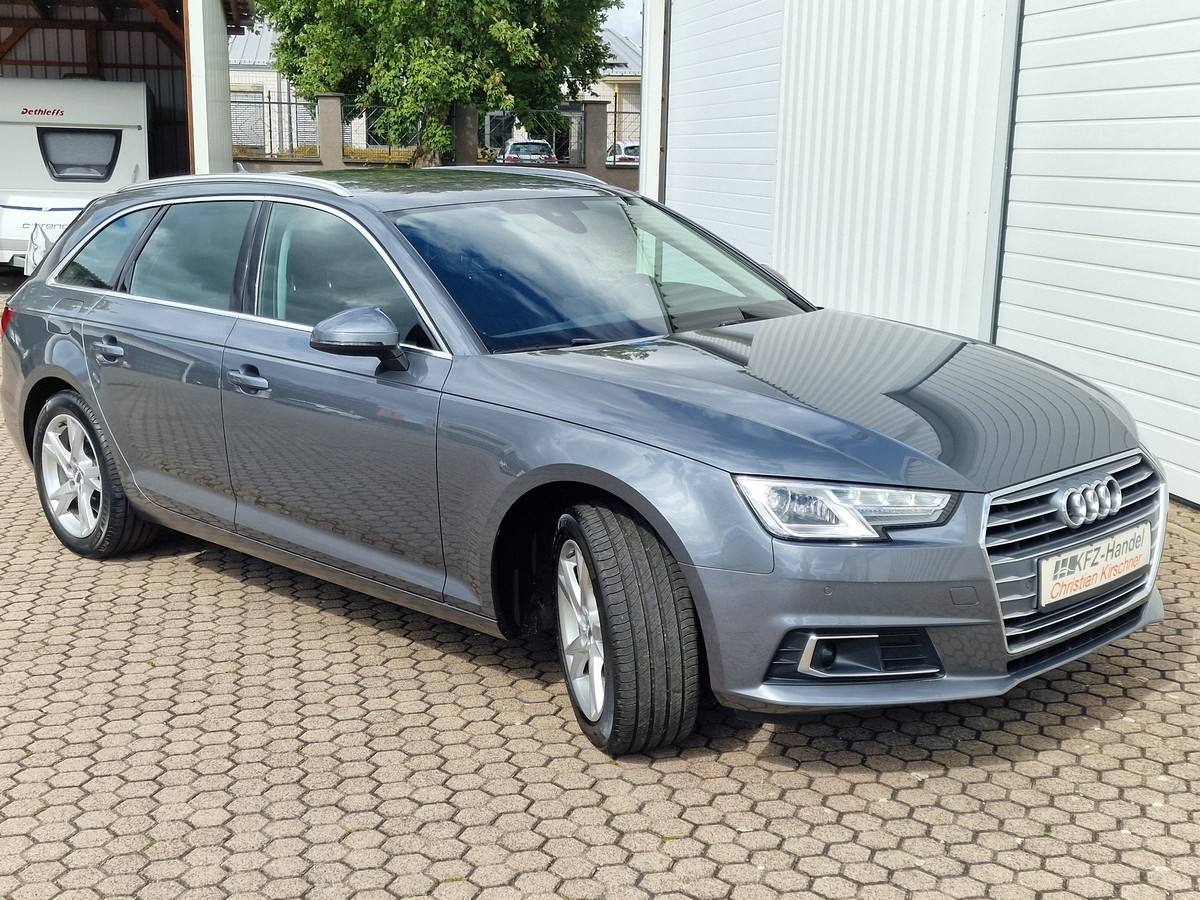 Audi A4 TFSI Sport*AHK*Sportsitze*Navi*ACC*Xenon