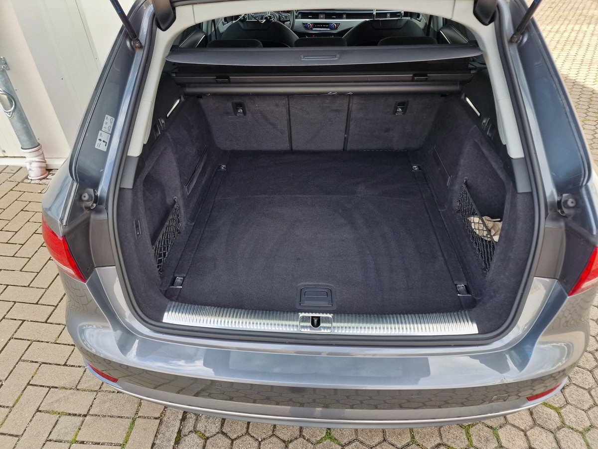 Audi A4 TFSI Sport*AHK*Sportsitze*Navi*ACC*Xenon