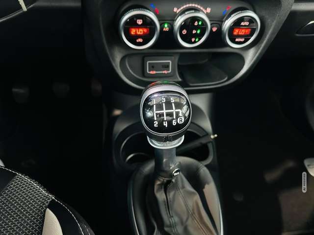 Fiat 500L Trekking 1.4 Navi Klimaaut. PDC Allwetter