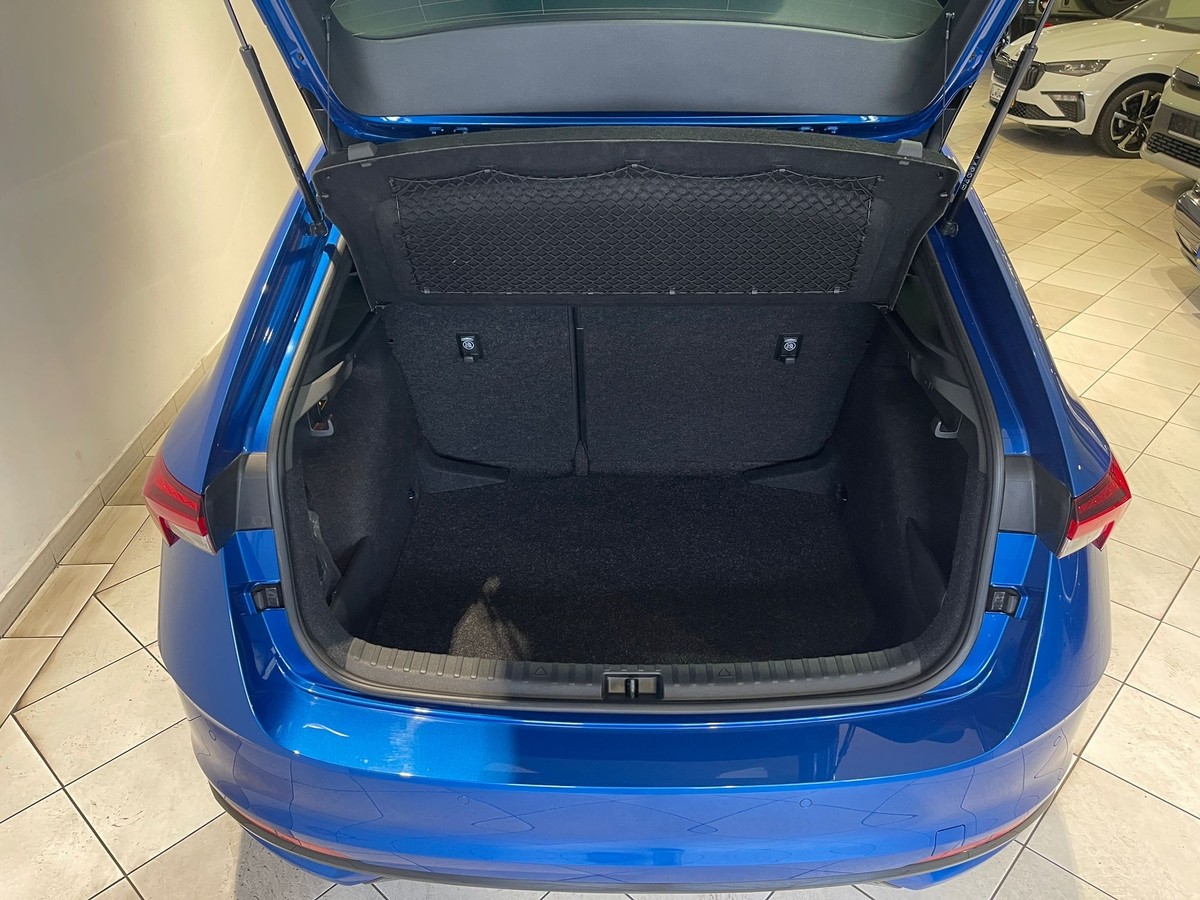Skoda Scala Monte Carlo 1.0 TSI AHK PANO Matrix 5J 