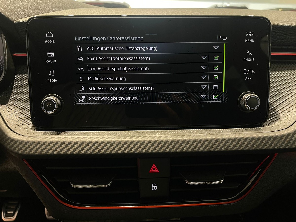 Skoda Scala Monte Carlo 1.0 TSI AHK PANO Matrix 5J 