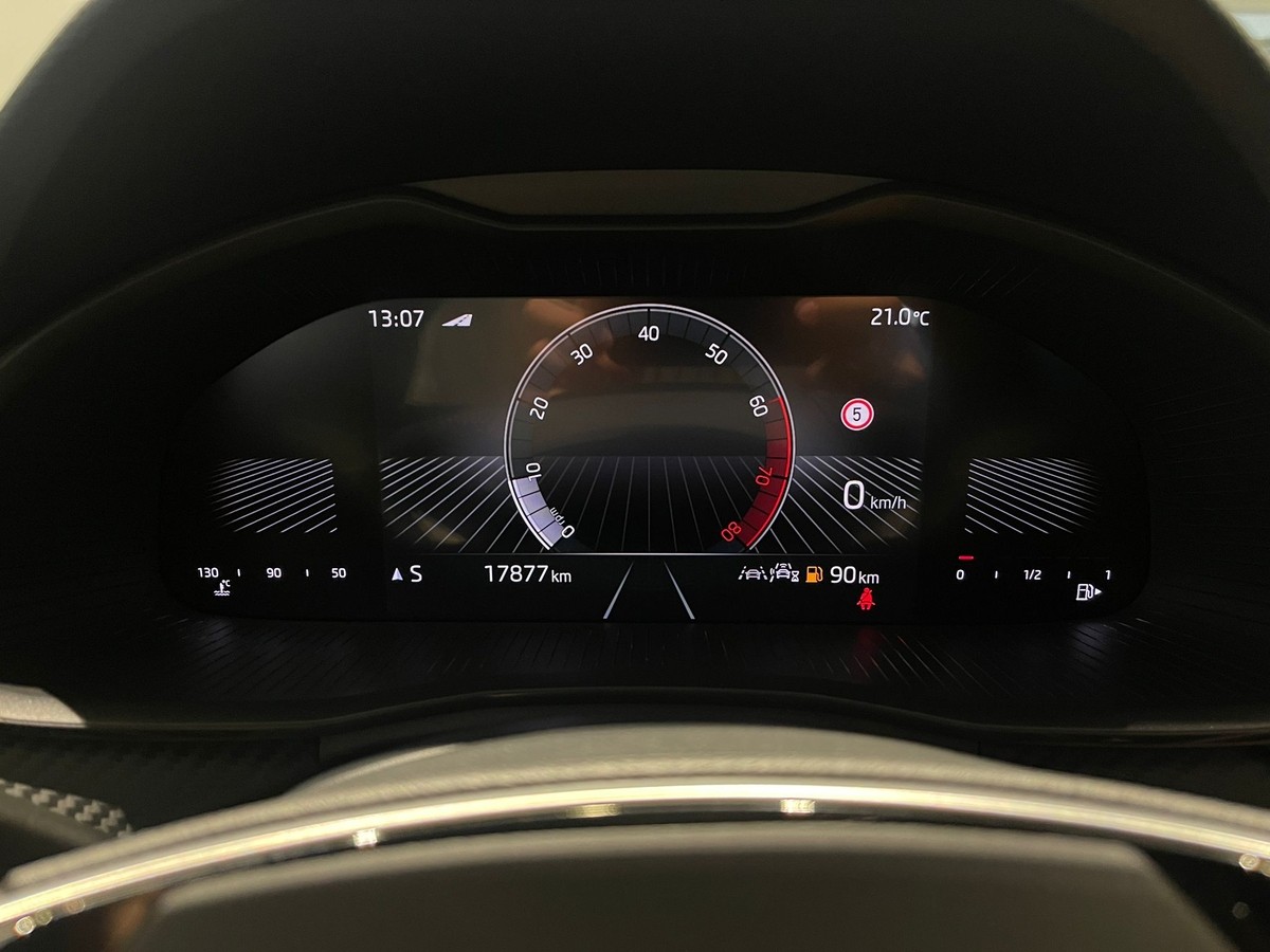 Skoda Scala Monte Carlo 1.0 TSI AHK PANO Matrix 5J 