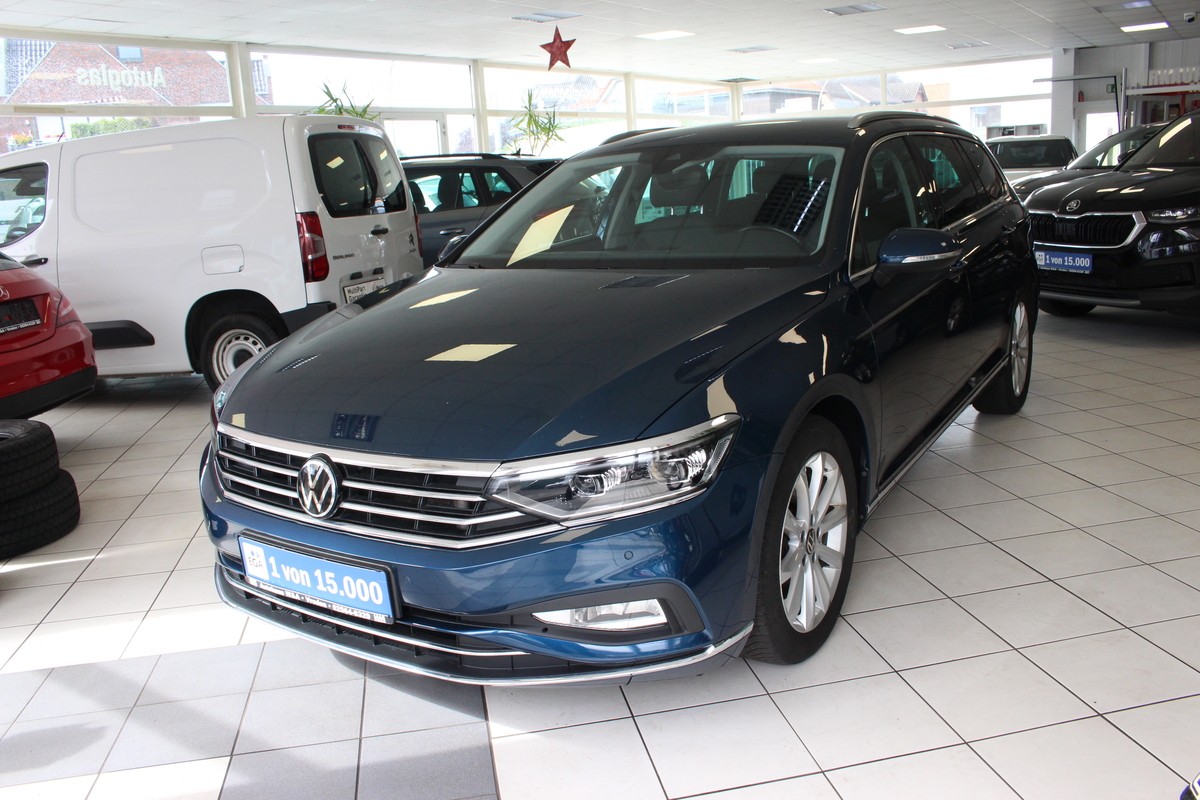 Volkswagen Passat Variant 2.0 TDI Elegance DSG Matrix/AHK/Leder/ACC/KAM