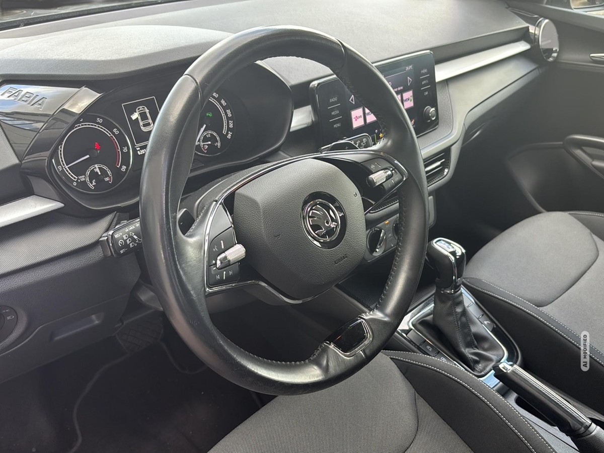 Skoda Fabia 1.0 TSI Ambition OPF *LED*SHZ*RFK*KLIMA