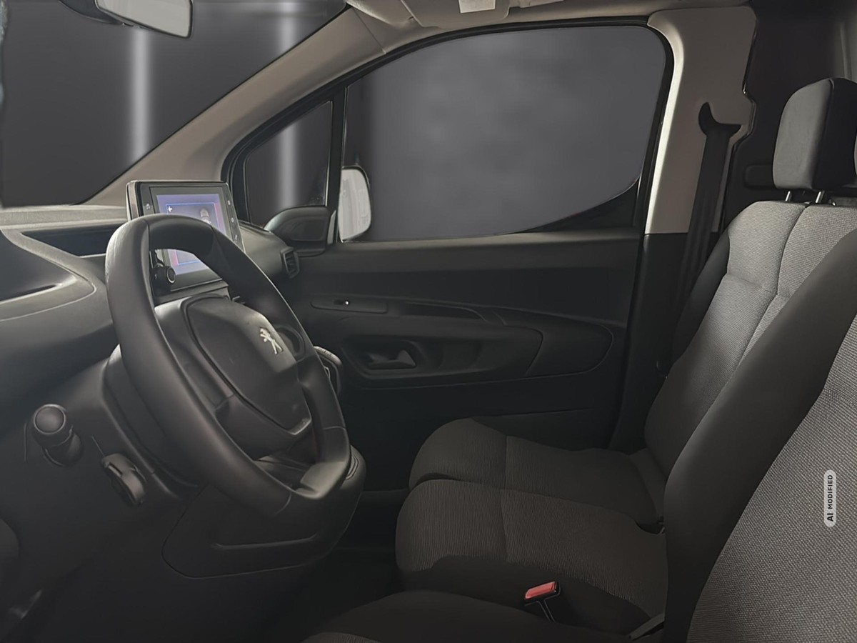 Peugeot Partner Premium L1 *NAVI*KLIMA*3-SITZER*SORTIMO-EINBAU