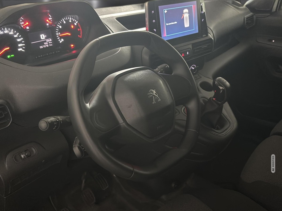 Peugeot Partner Premium L1 *NAVI*KLIMA*3-SITZER*SORTIMO-EINBAU