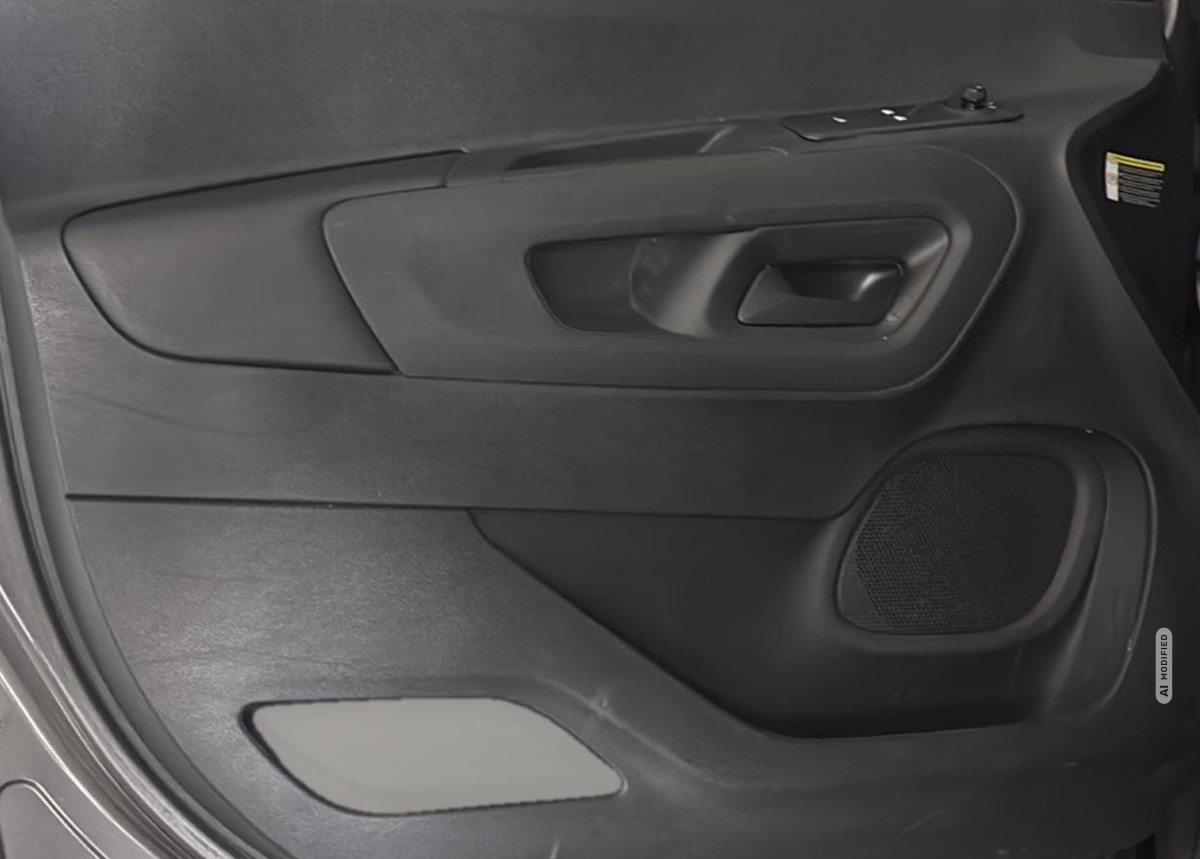 Peugeot Partner Premium L1 *NAVI*KLIMA*3-SITZER*SORTIMO-EINBAU