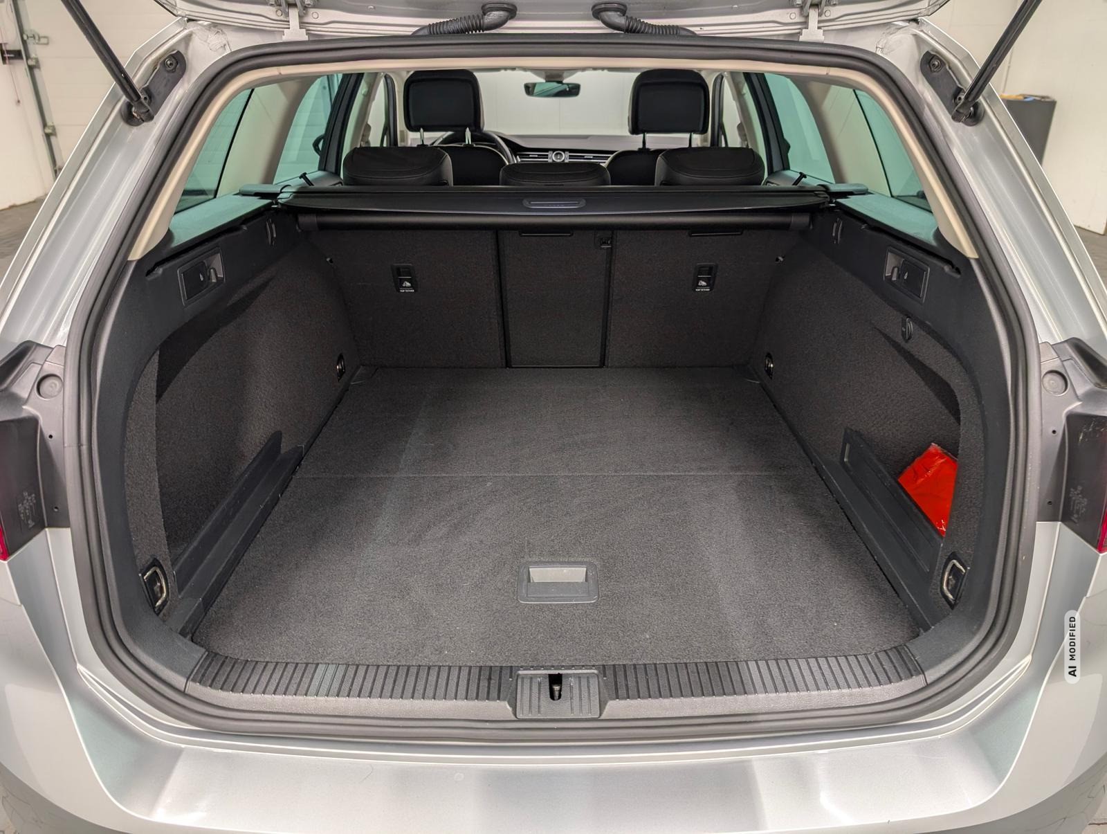 Volkswagen Passat Variant Highline LED/Nav/ACC/SHZ/PDC/Keyl