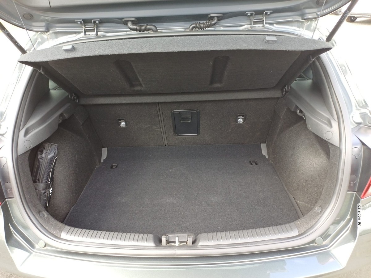 Hyundai i30 1.5 T-GDI N-Line MHEV Pano Sitzh. Navi App Kamera PDC