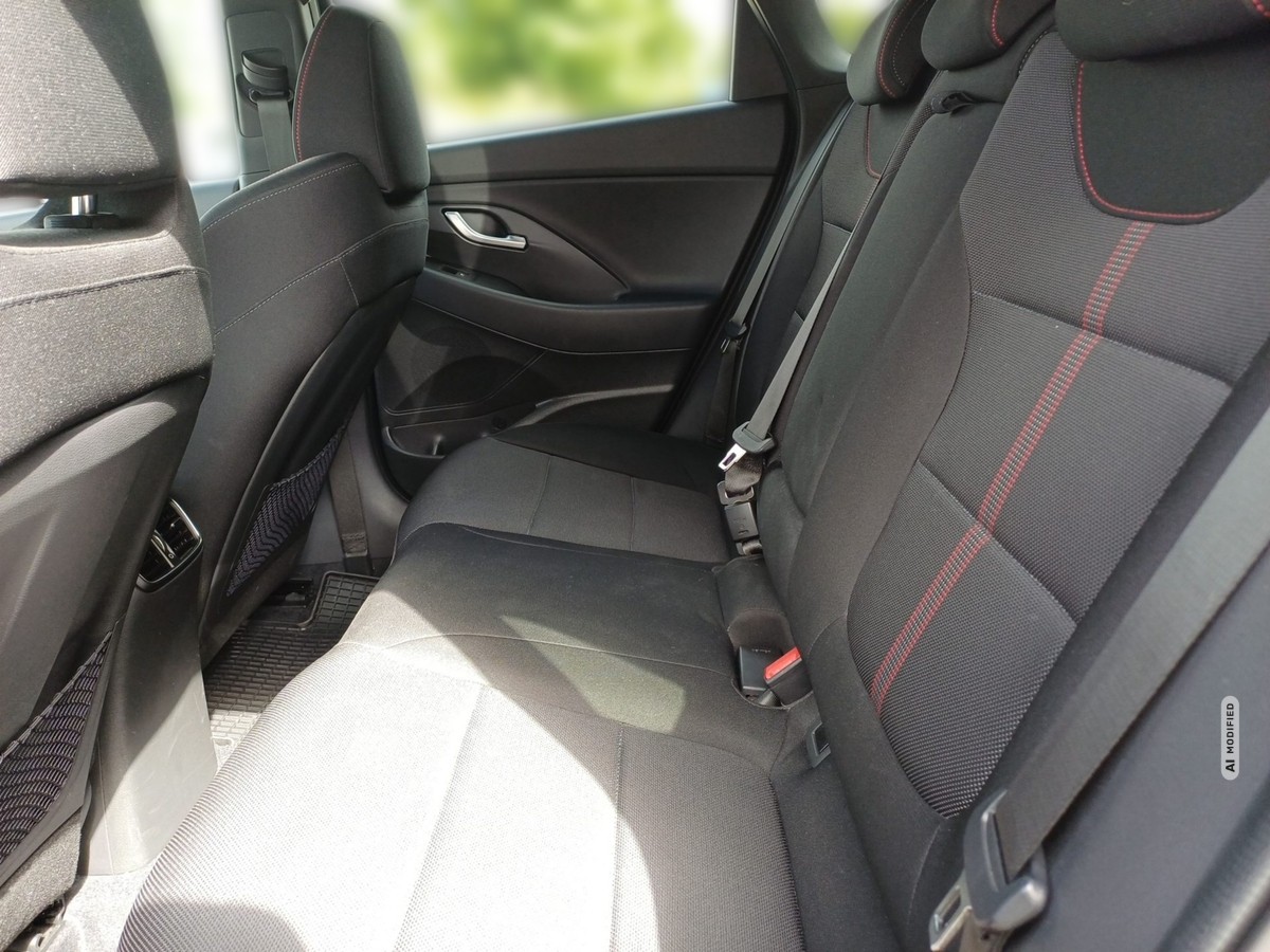 Hyundai i30 1.5 T-GDI N-Line MHEV Pano Sitzh. Navi App Kamera PDC
