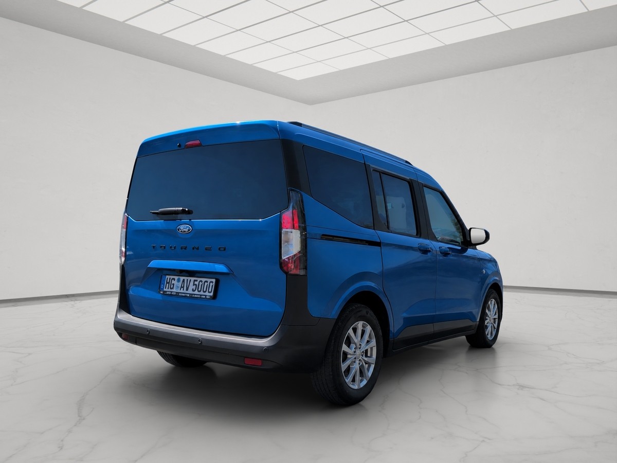 Ford Tourneo Courier Titanium
