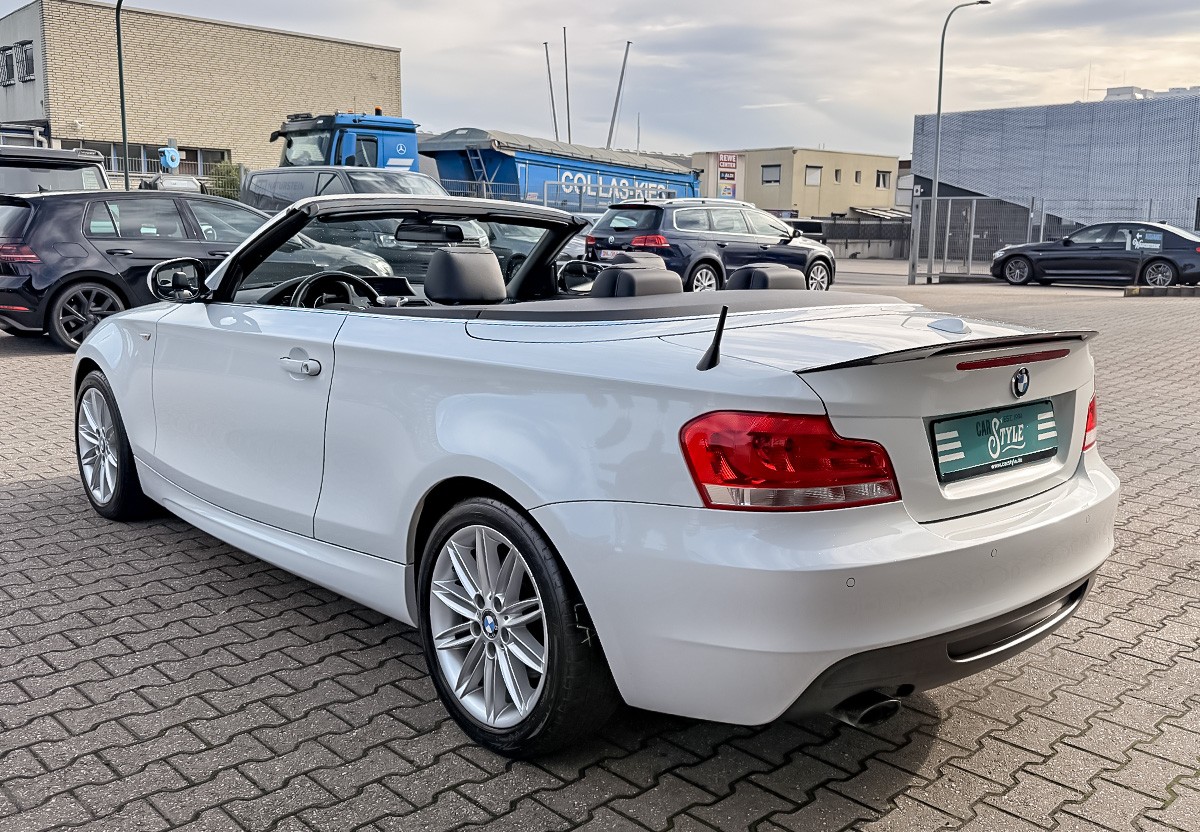 BMW 123d Cabrio LCI Aut M Sport Paket Harman Kardon