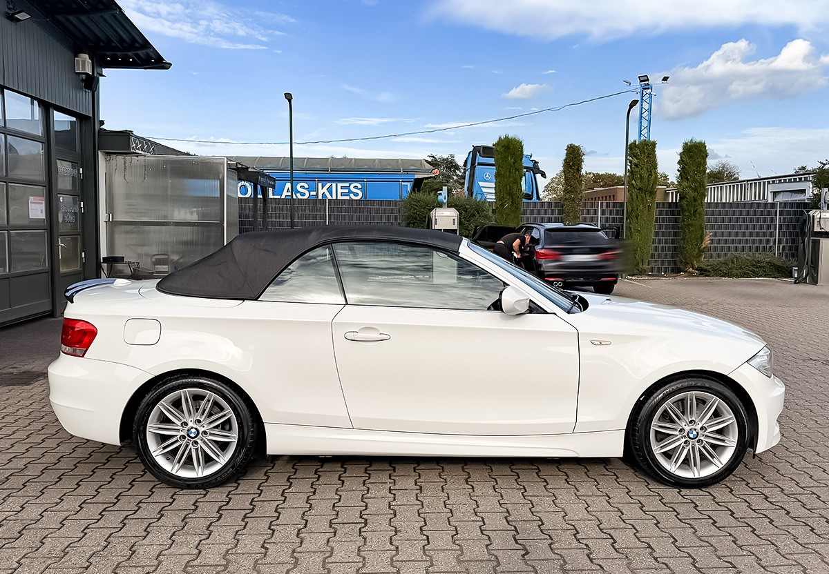 BMW 123d Cabrio LCI Aut M Sport Paket Harman Kardon