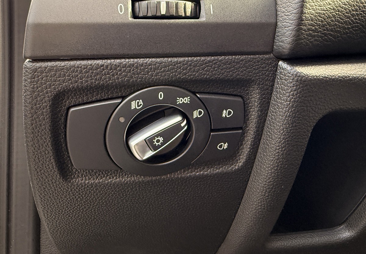 BMW 123d Cabrio LCI Aut M Sport Paket Harman Kardon