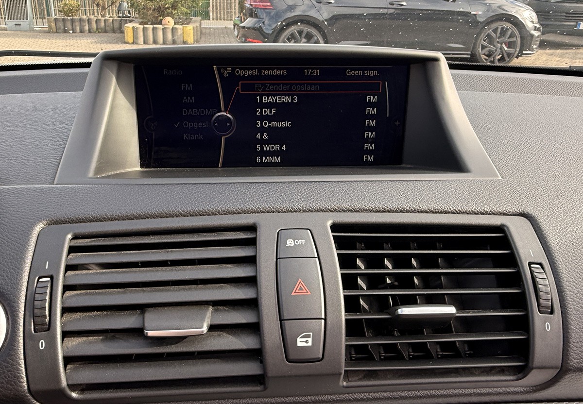 BMW 123d Cabrio LCI Aut M Sport Paket Harman Kardon