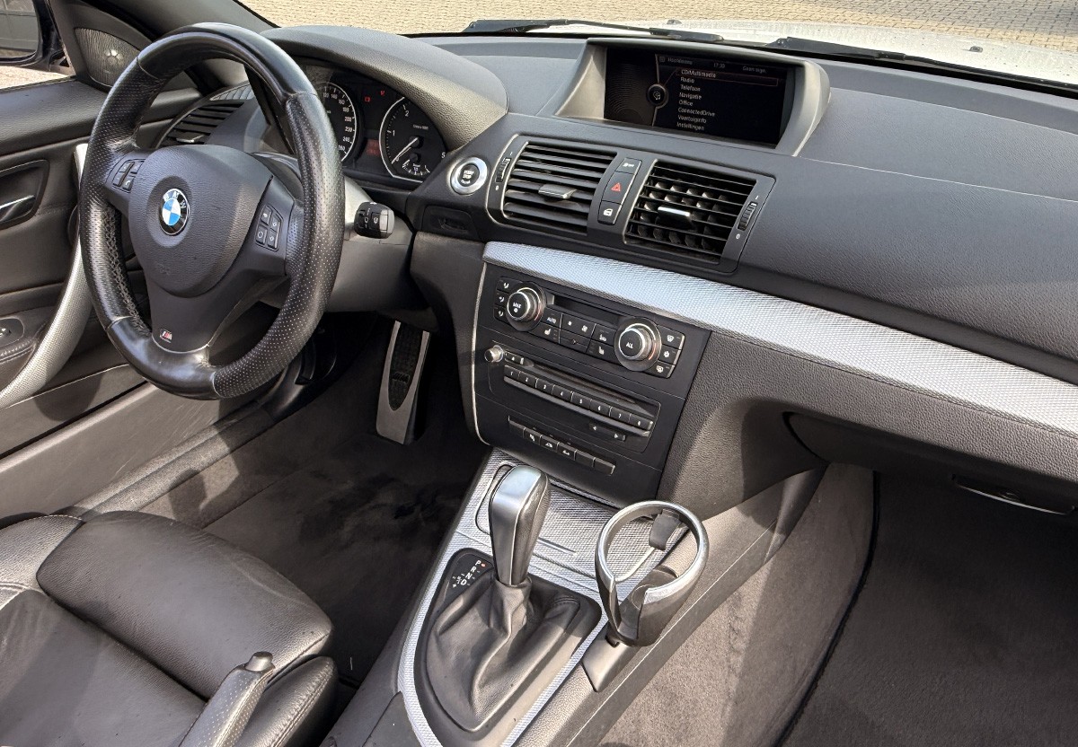 BMW 123d Cabrio LCI Aut M Sport Paket Harman Kardon