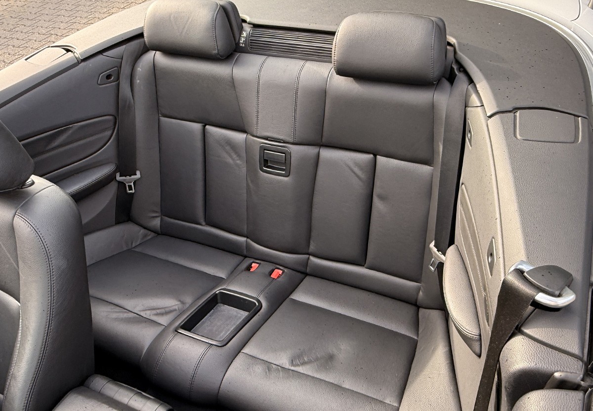 BMW 123d Cabrio LCI Aut M Sport Paket Harman Kardon