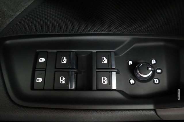 Audi A3 Sportback 35 TFSI S-tronic S-LINE, AHK, Matrix, Na
