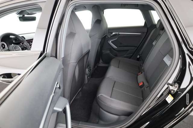 Audi A3 Sportback 35 TFSI S-tronic S-LINE, AHK, Matrix, Na