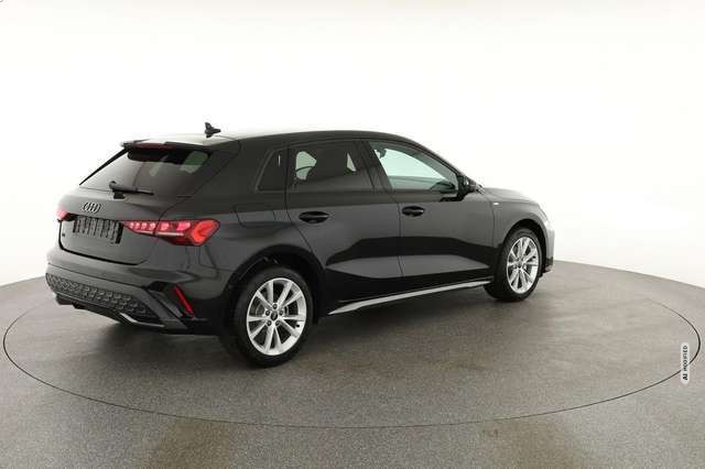 Audi A3 Sportback 35 TFSI S-tronic S-LINE, AHK, Matrix, Na