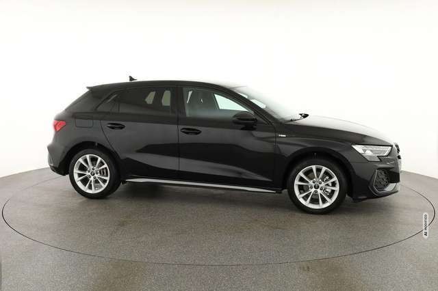 Audi A3 Sportback 35 TFSI S-tronic S-LINE, AHK, Matrix, Na