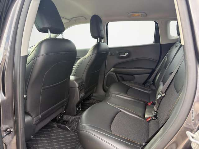 Jeep Compass 1.4 Limited 4WD AUTOMATIK / NAVI / AHK / ACC