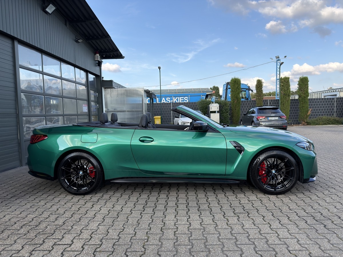 BMW M4  Competition M xDrive Cabrio LCI Carbon Assistenz
