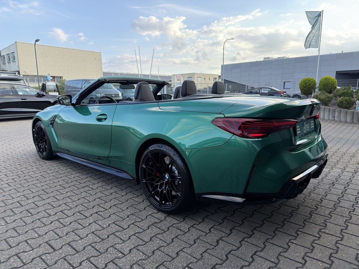 BMW M4  Competition M xDrive Cabrio LCI Carbon Assistenz