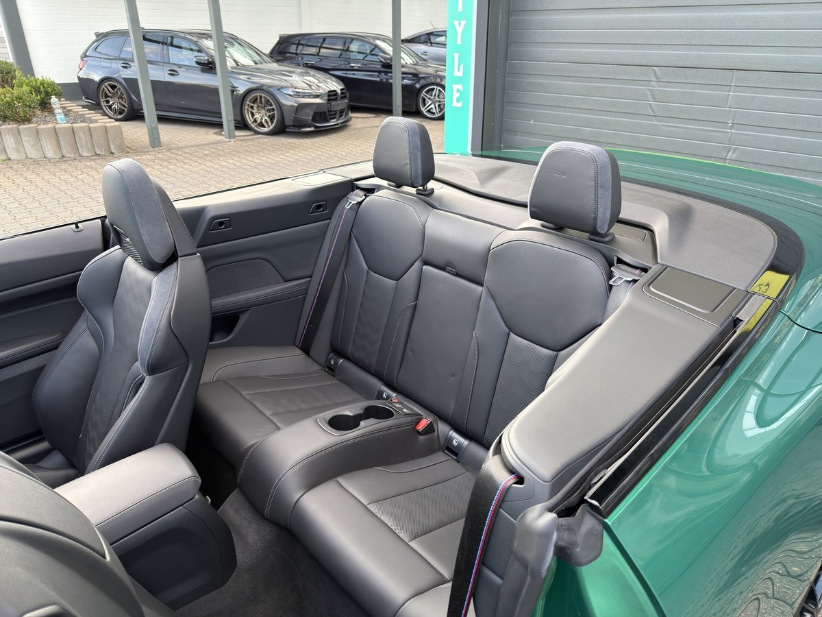 BMW M4  Competition M xDrive Cabrio LCI Carbon Assistenz