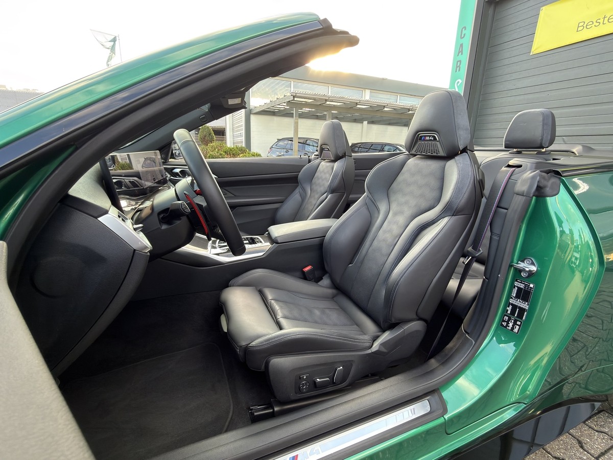 BMW M4  Competition M xDrive Cabrio LCI Carbon Assistenz