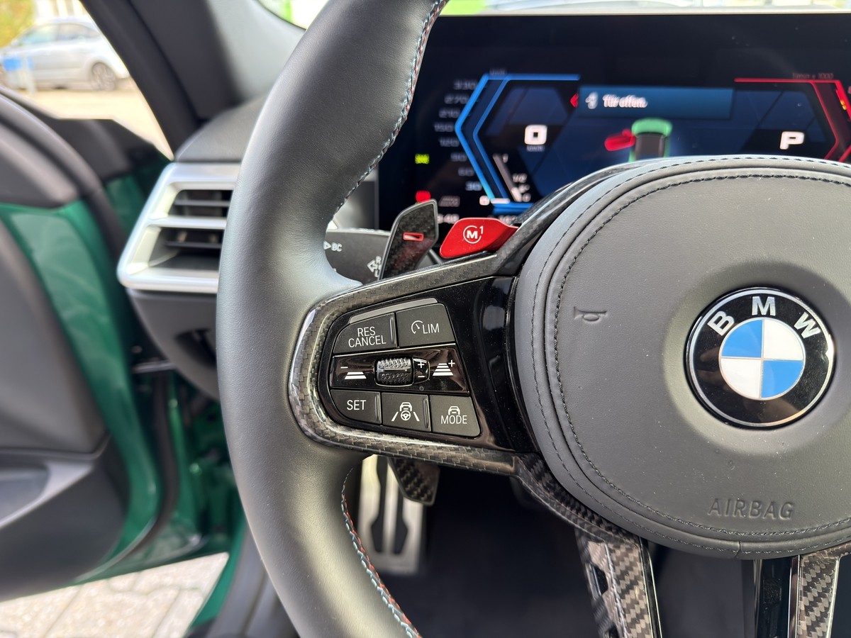 BMW M4  Competition M xDrive Cabrio LCI Carbon Assistenz