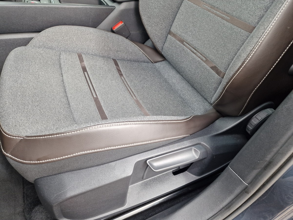 Seat Leon  ST*TSI Xcellence*Navi*LED*ACC*18 Zoll*R-Cam