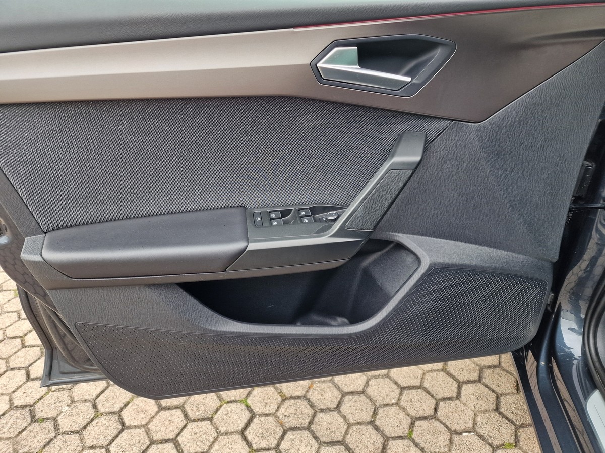Seat Leon  ST*TSI Xcellence*Navi*LED*ACC*18 Zoll*R-Cam