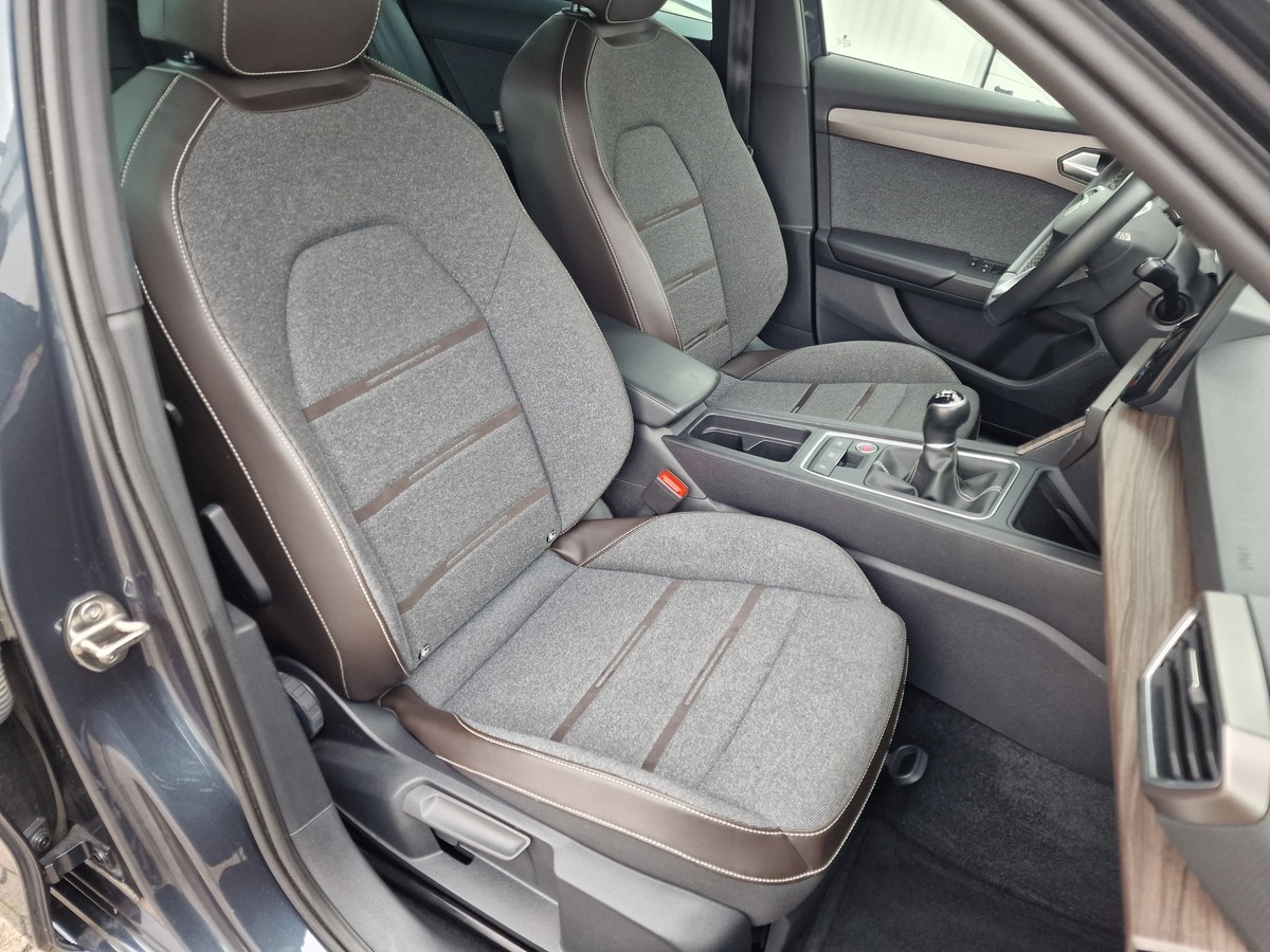 Seat Leon  ST*TSI Xcellence*Navi*LED*ACC*18 Zoll*R-Cam