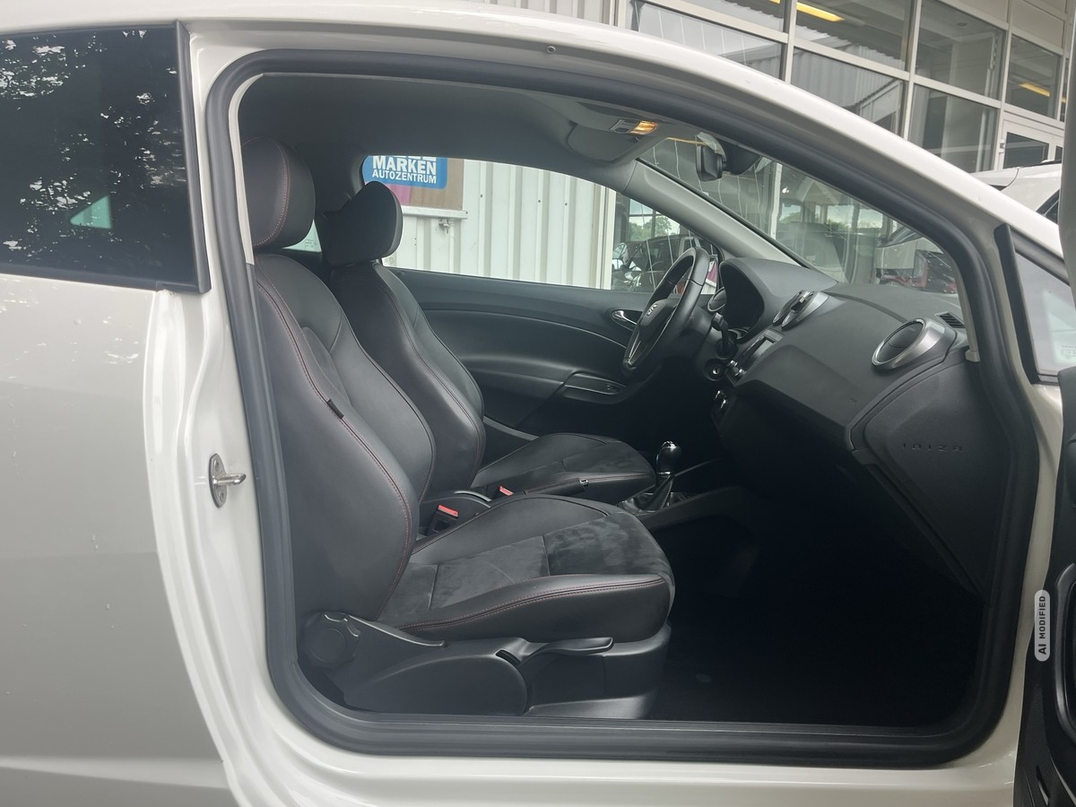 Seat Ibiza SC 1.0 TSI FR ECO NAVI KLIMA ALU PDC MFL W-PAKET SHZ
