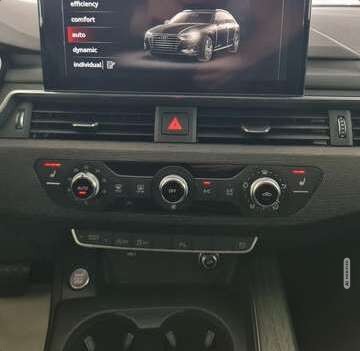 Audi A4 45 TFSI quattro, LED, Navi, Scheckheft, unfallfrei