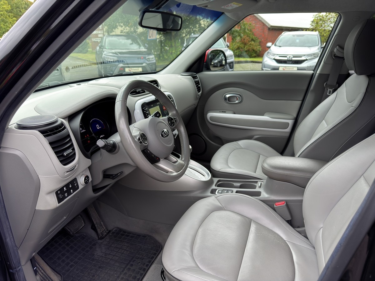Kia Soul EV Play