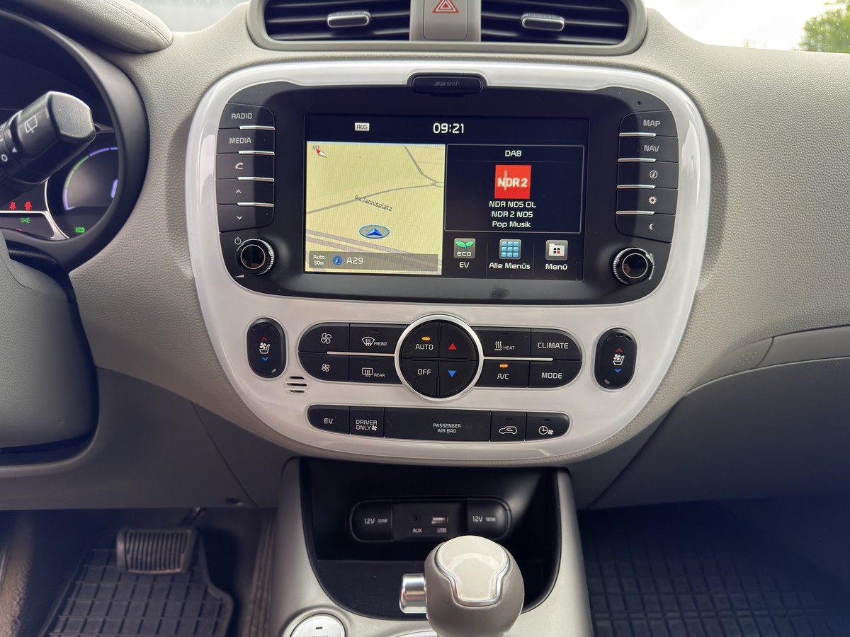 Kia Soul EV Play