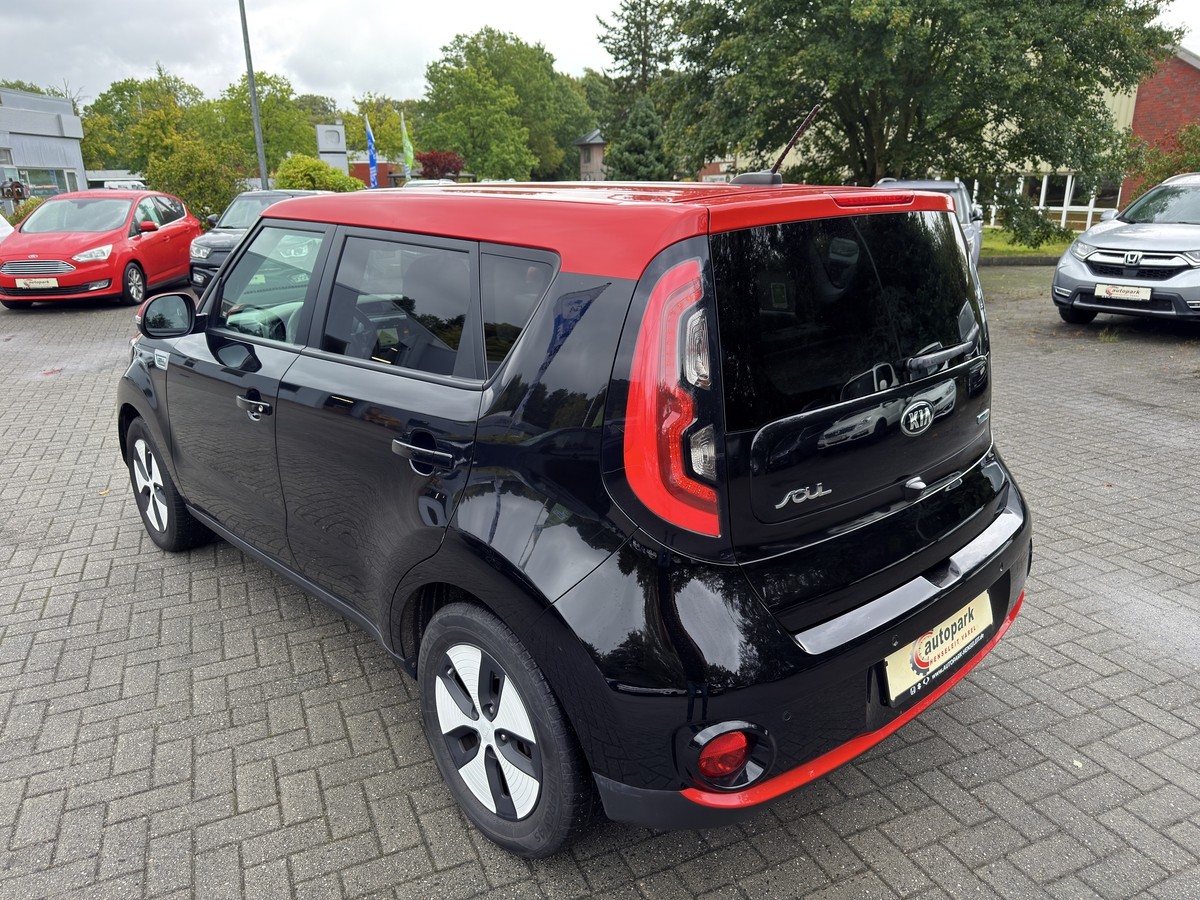 Kia Soul EV Play