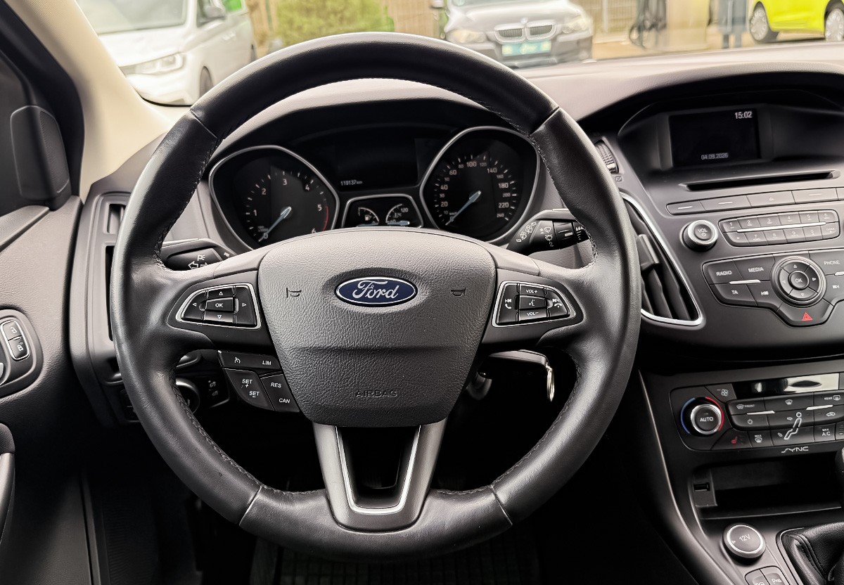 Ford Focus 1.5 TDCi Trend SHZ Easy-Driver-Paket