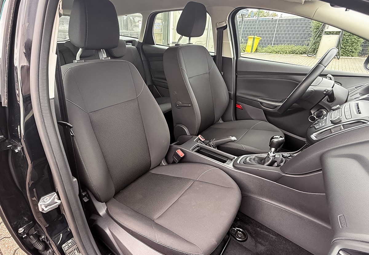 Ford Focus 1.5 TDCi Trend SHZ Easy-Driver-Paket