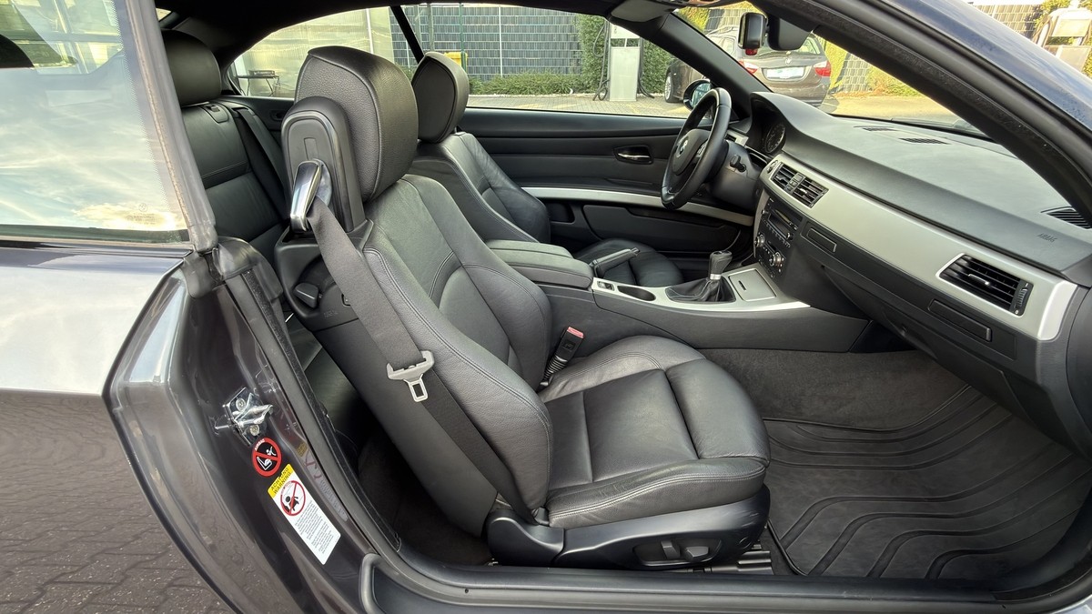 BMW 325i Cabrio M Sport Paket HiFi SHZ 19