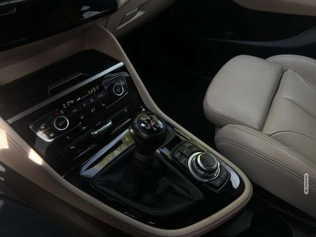 BMW 220 d Active Tourer Luxury Line ++Navi+LED+Kamera++