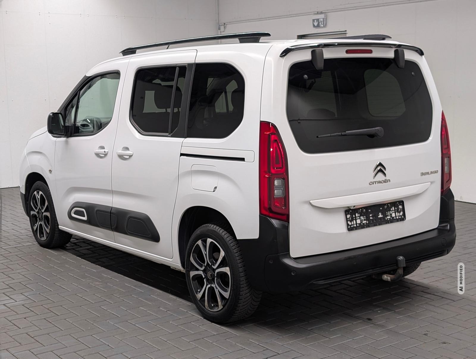 Citroën Berlingo Shine M Navi/ACC/HUD/AHK/Kam/DAB/17-LM