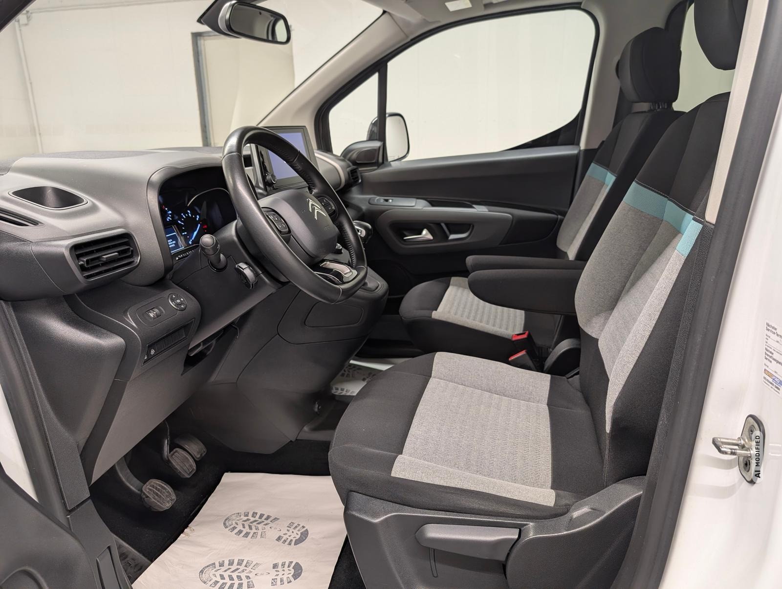 Citroën Berlingo Shine M Navi/ACC/HUD/AHK/Kam/DAB/17-LM